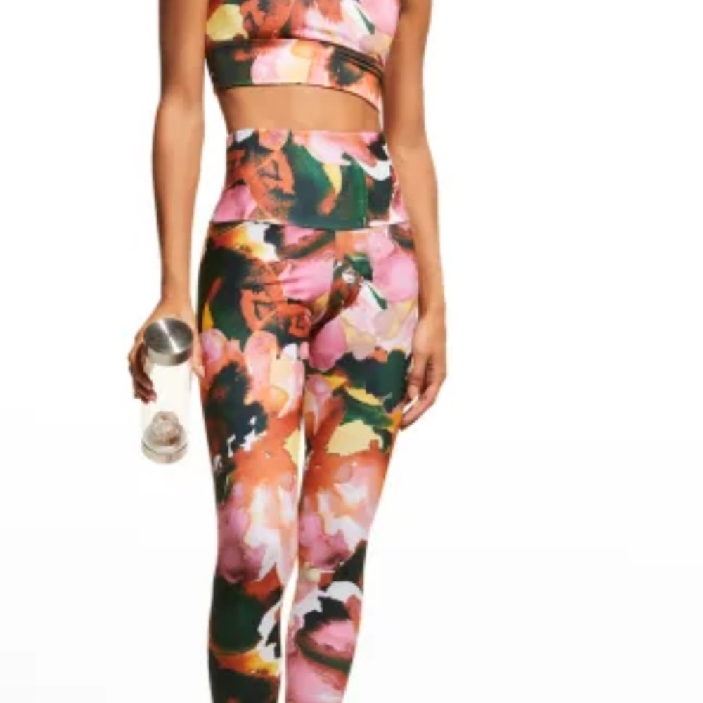 Onzie Multicolor Floral Leggings